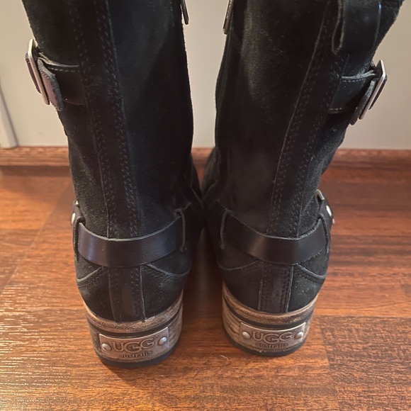 UGG Endell Suede Harness Boot - Picture 4 of 8